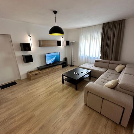 New Bazaar Studios Tiran Dış mekan fotoğraf