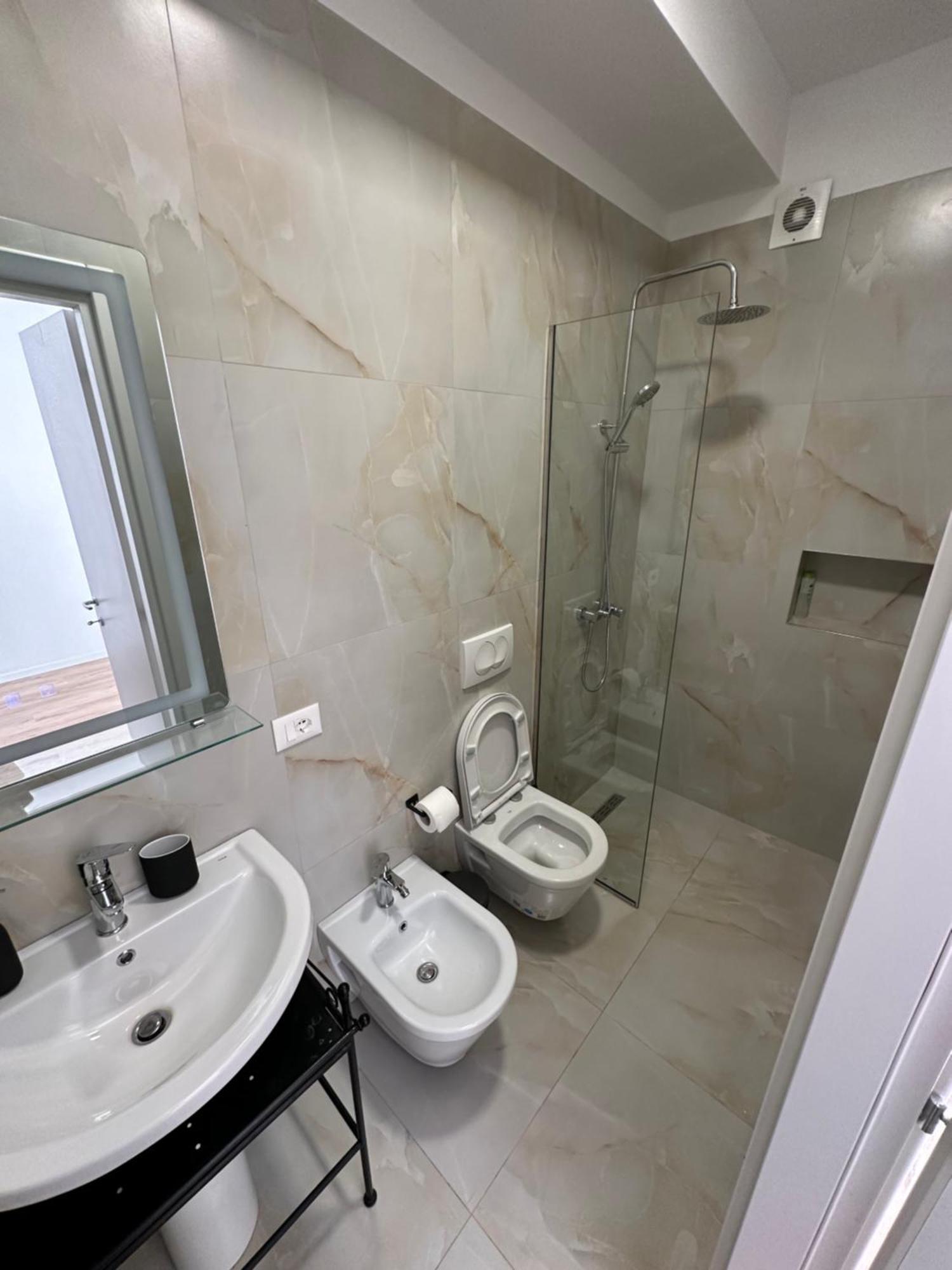 New Bazaar Studios Tiran Dış mekan fotoğraf